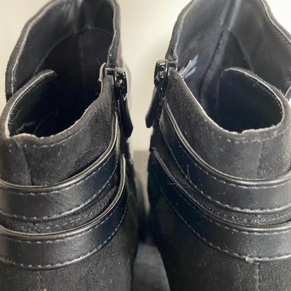 Torrid Black Faux Suede Wrap Buckle Heel Ankle Boot- Sz-11W - Picture 10 of 16